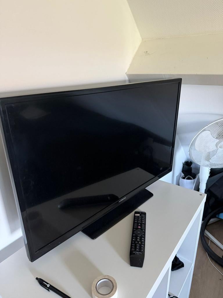Hitachi 32 inch Smart TV - werkt perfect + afstandsbediening, Gebruikt, 50 Hz, 80 tot 100 cm, Ophalen