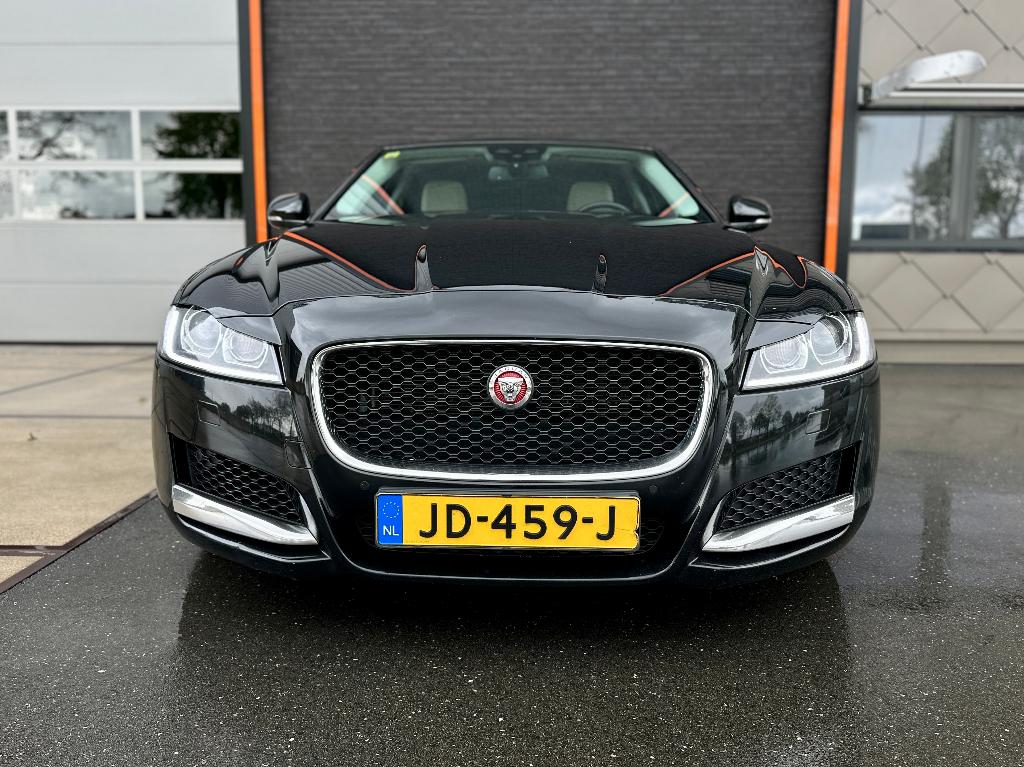 Jaguar XF 3.0D V6 330PK Aut8 2015 Zwart FACELIFT PORTFOLIO, Auto's, Automaat, Achterwielaandrijving, Euro 6, 2000 kg