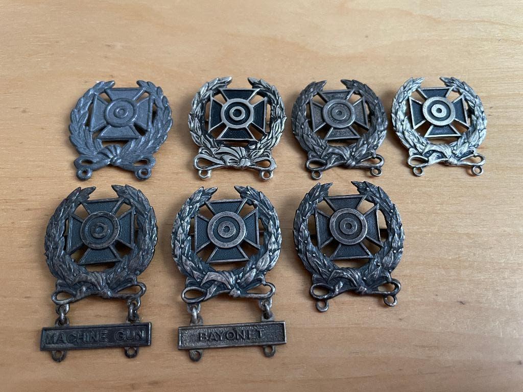 WW2 US markmanbadge/CIB/DUC/kraagspiegels/knopen, Ophalen of Verzenden, Landmacht, Amerika, Kleding of Schoenen