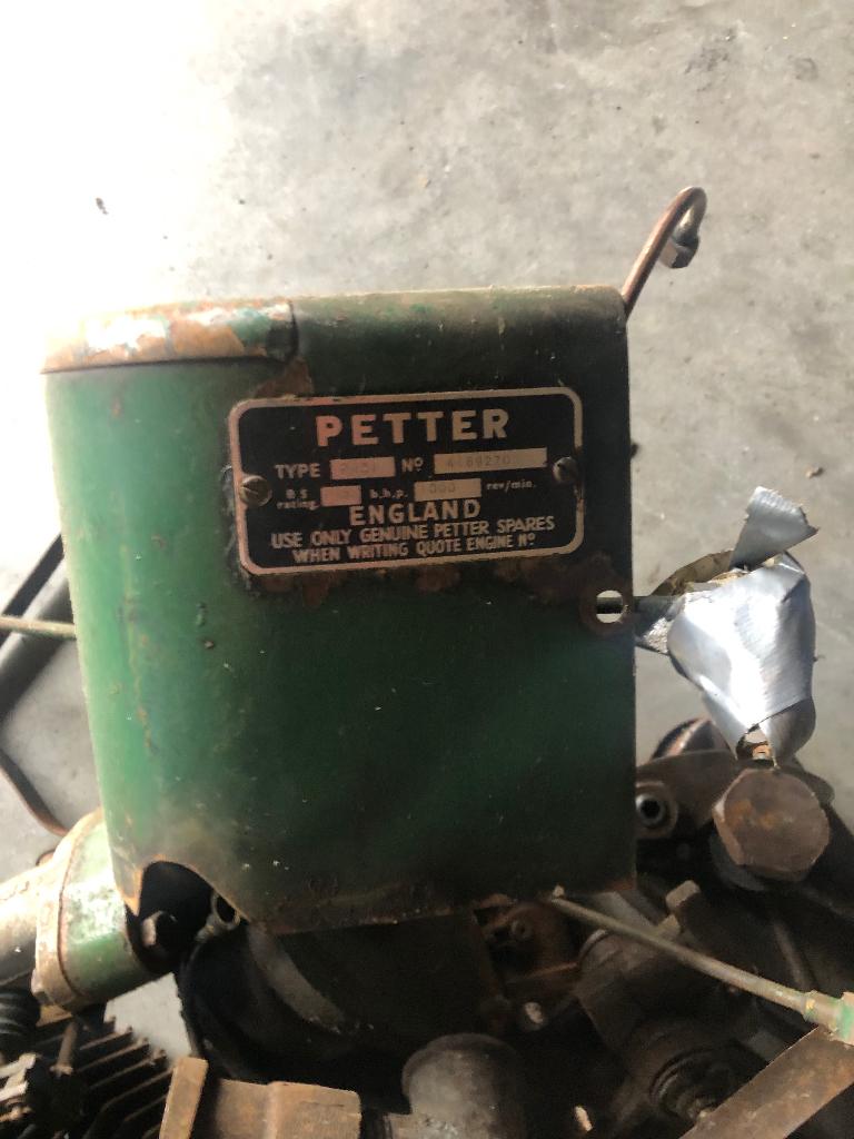 Petter melkmachine  onderdelen, Ophalen, Benzinemotor