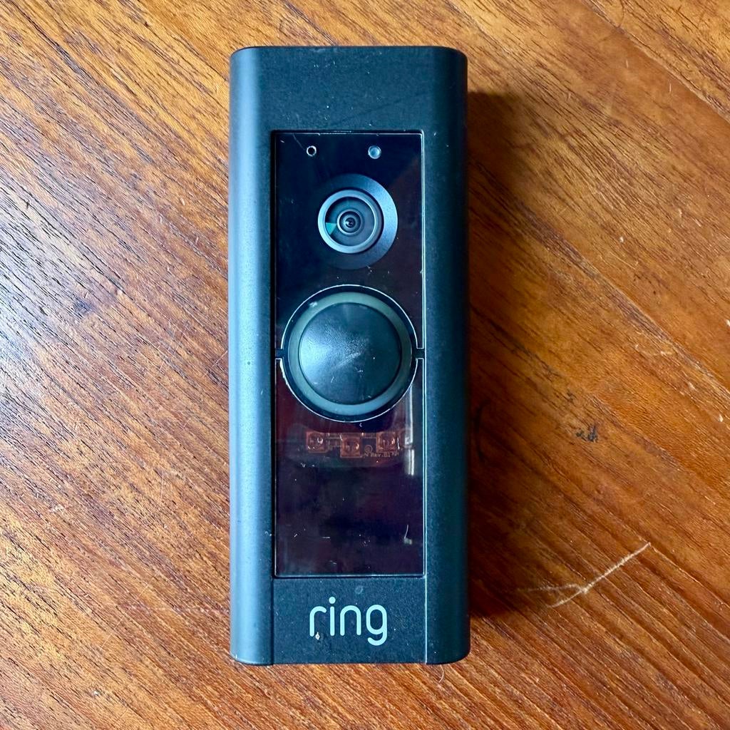 Ring Pro met chime, bedraadt, Ophalen of Verzenden, Bewegingsdetectiesensor, Zo goed als nieuw, Bedraad