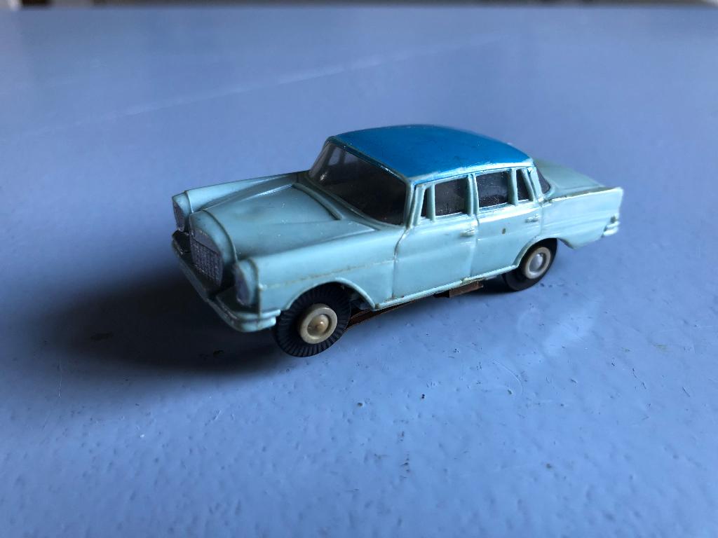 Lichtblauwe Mercedes voor de Faller racebaan, Overige merken, Ophalen of Verzenden, Elektrisch, Racebaan