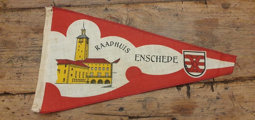 Vintage katoenen vaantje vlaggetje van raadhuis Enschede, Ophalen of Verzenden