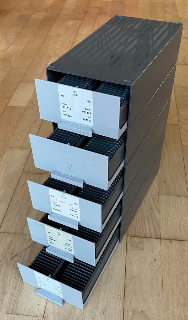 Gepe dia opbergdozen / magazijn 2 euro per stuk, Audio, Tv en Foto, Ophalen of Verzenden, Zo goed als nieuw