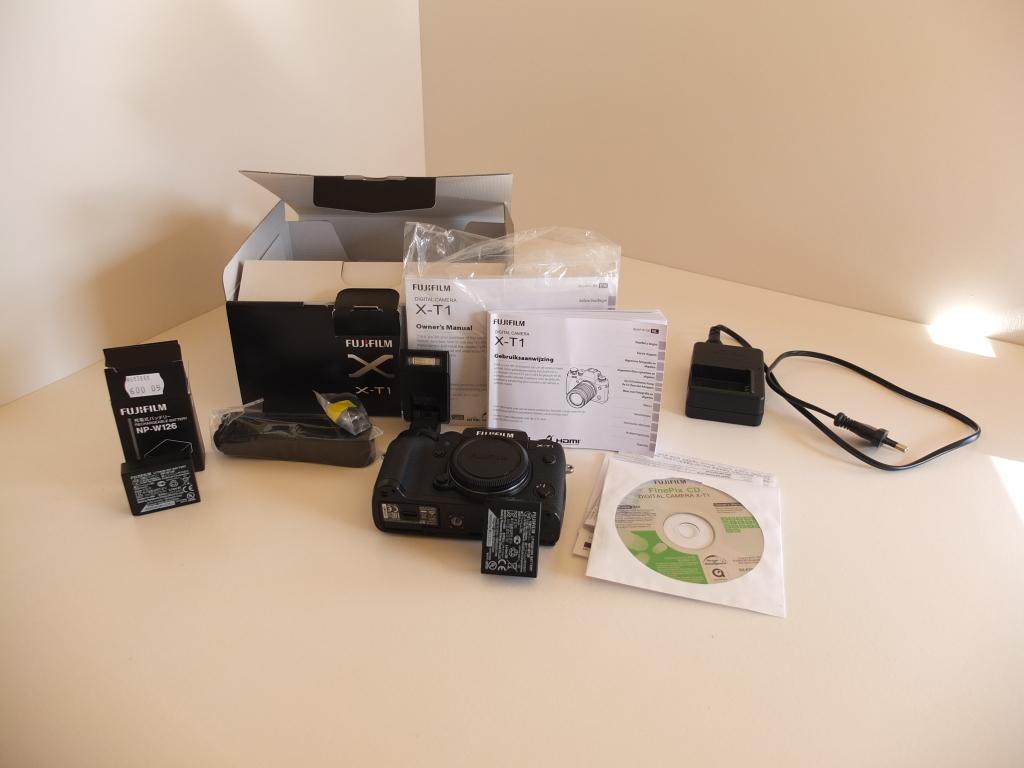Fuji EF-X8 W-126 BC-W126 EC-XT L MHG-XT & div X-series acc's, Ophalen of Verzenden, Zo goed als nieuw