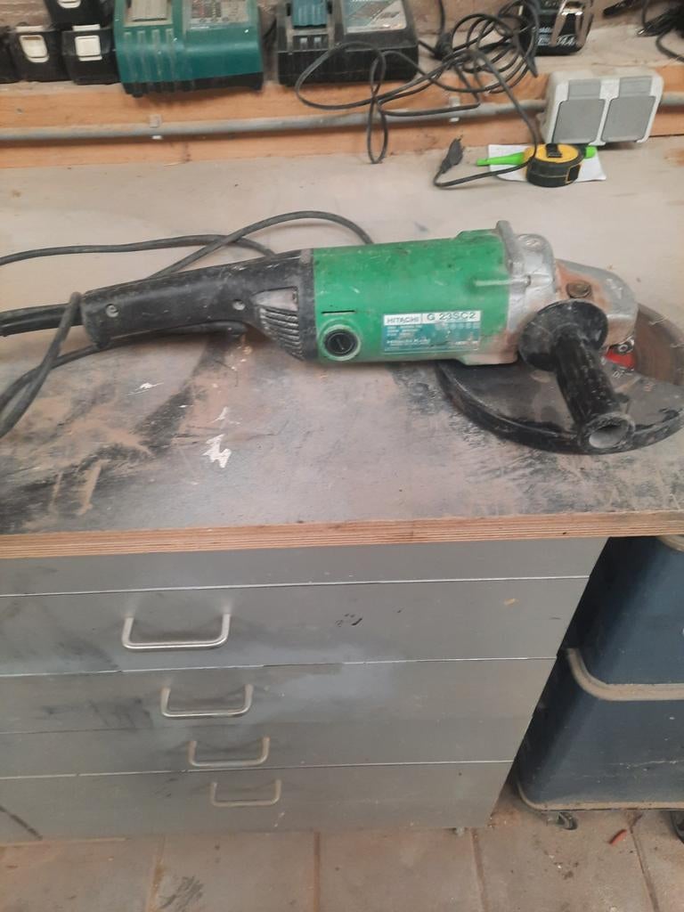 Slijptol, Ophalen, 1000 watt of meer, Haakse handslijpmachine