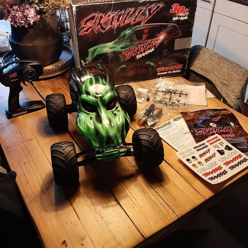Traxxas Skully 1:10 offroad auto, Hobby en Vrije tijd, Modelbouw | Radiografisch | Auto's, Gebruikt, Auto offroad, Schaal 1:10