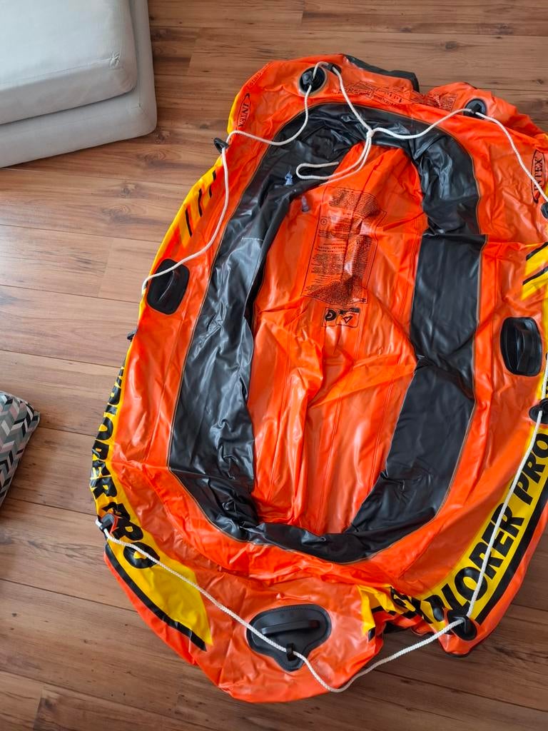 Explorer Pro 200 Opblaasboot - 2-3 personen, Ophalen