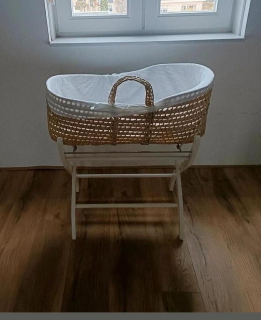Rieten Mozes wieg met matrasje en standaard, Ophalen