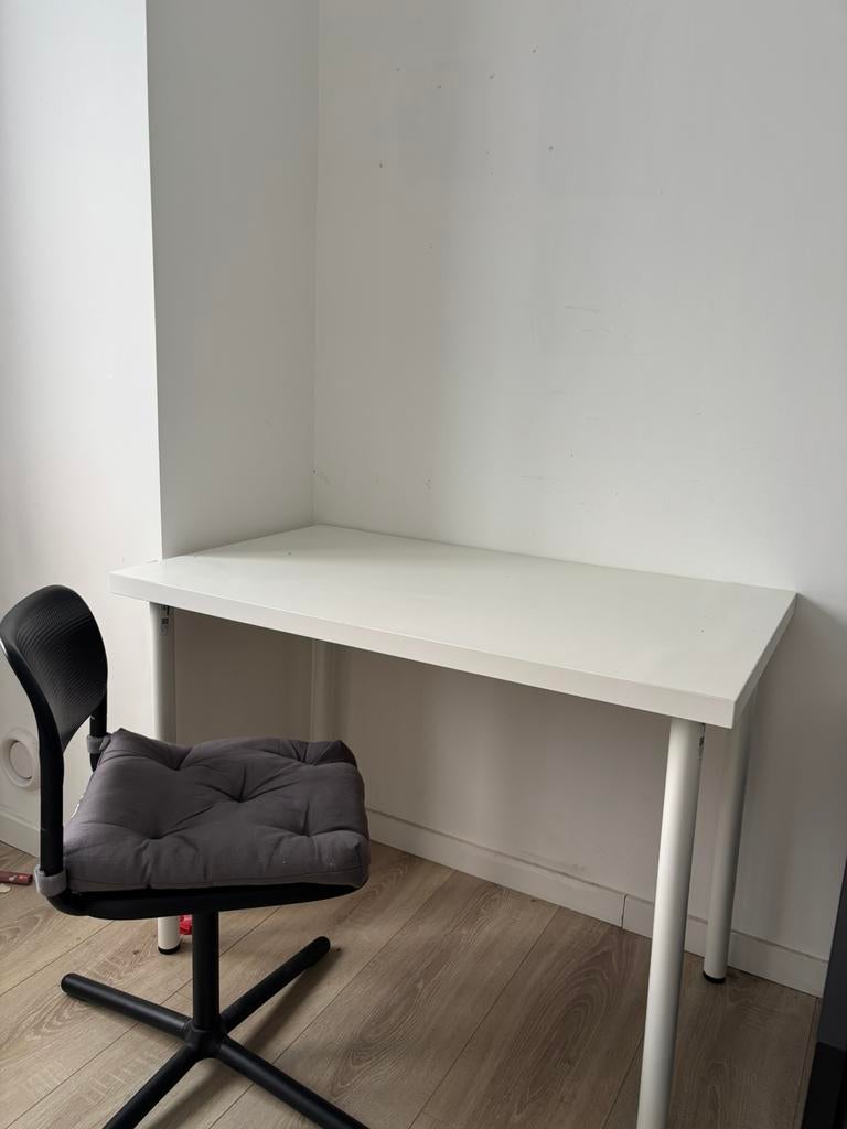 Desk and Chair, Ophalen, Gebruikt, Hout, IKEA