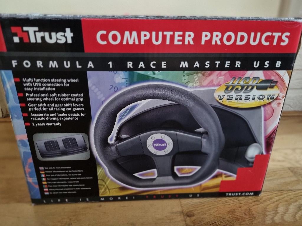 Pc racestuur met pedalen (USB, Trust), Ophalen, 1 speler, Racen en Vliegen, Zo goed als nieuw