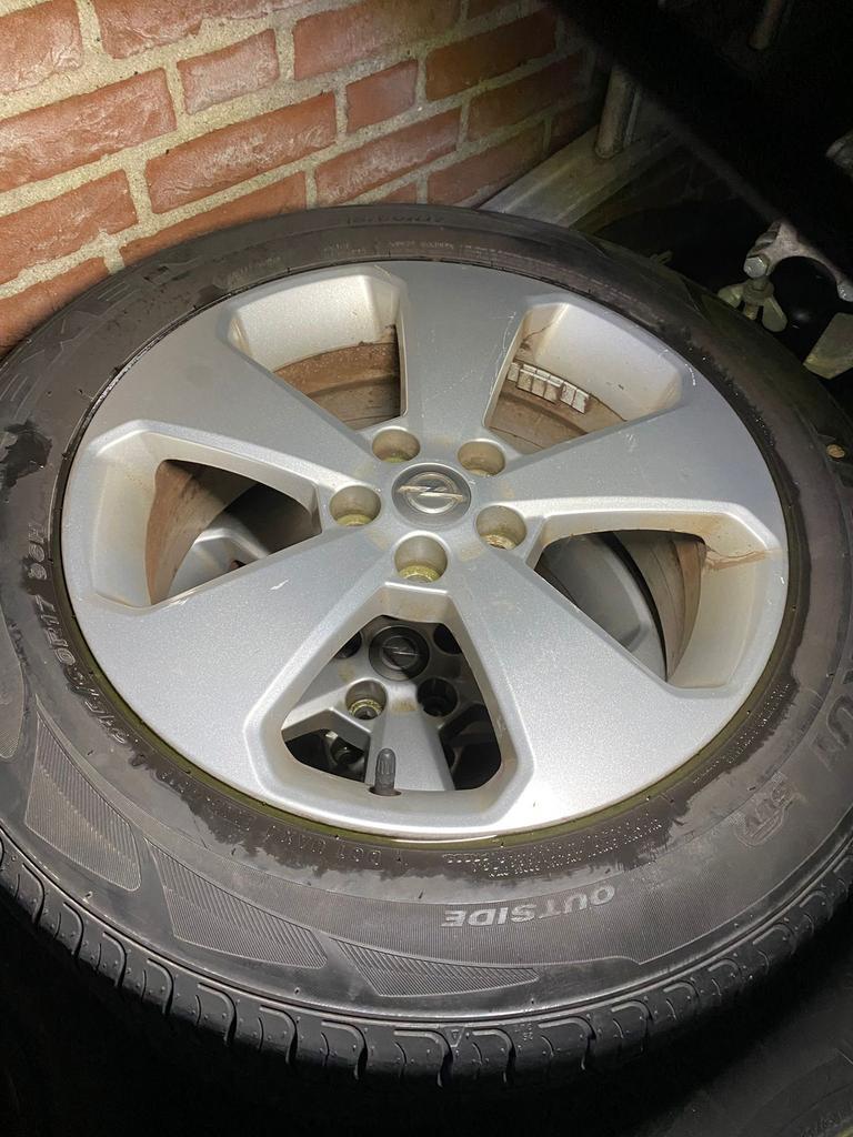Opel Mokka Velgen met banden zomer, Ophalen, Banden en Velgen, 17 inch, Personenwagen