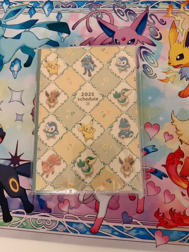 Originele Pokémon Center Japan 2025 Kalender / Planner, Verzenden, Zo goed als nieuw