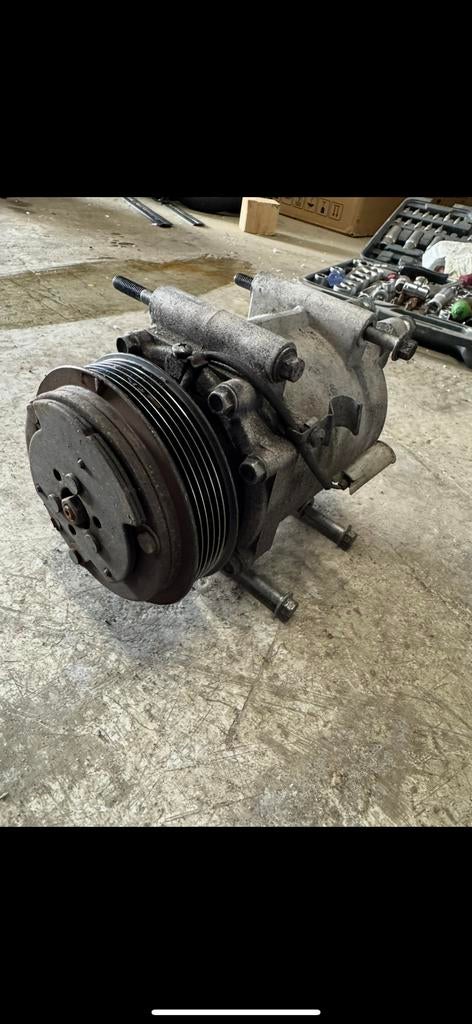 Aircopomp Volvo V70 2007 D5, Ophalen of Verzenden, Volvo