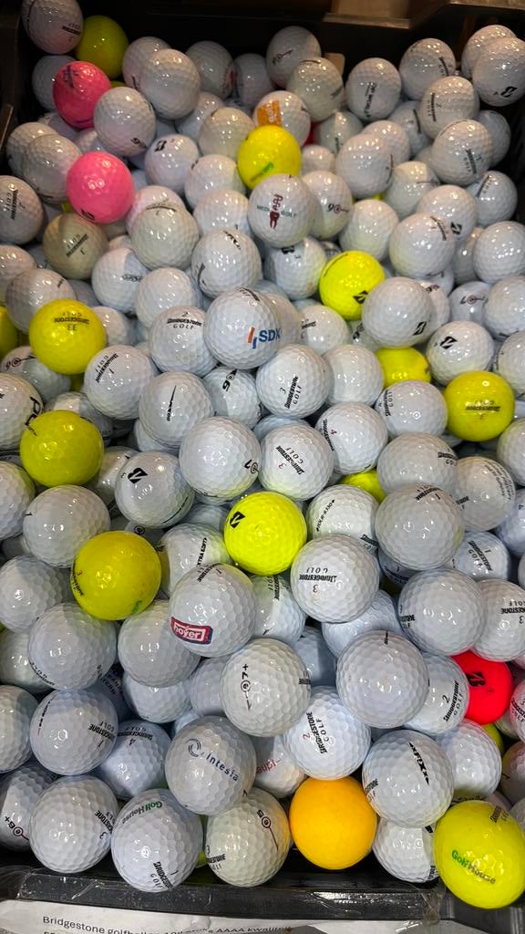 100 Stuks Bridgestone aanbieding AAAAAA golfballs, Ophalen of Verzenden, Zo goed als nieuw, Bal(len)