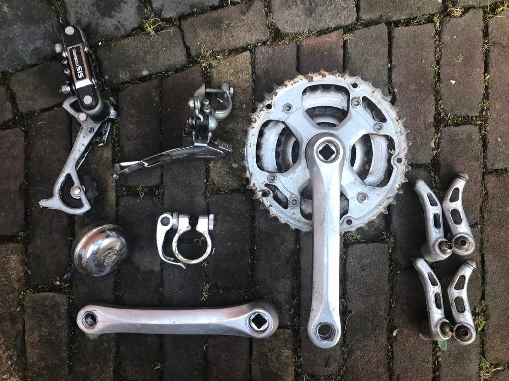 Groepje vintage fietsonderdelen crankstel derailleurs remmen, Fietsen en Brommers, Crankstel of Pedalen, Gebruikt, Shimano, Mountainbike