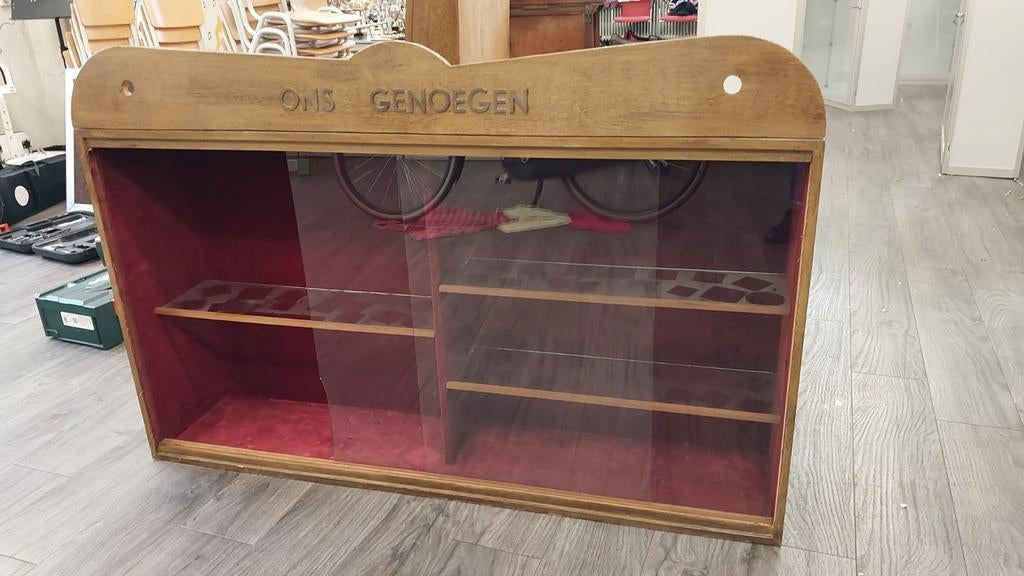 Prijzenkast met planken, Met plank(en), Gebruikt, Ophalen of Verzenden, Glas