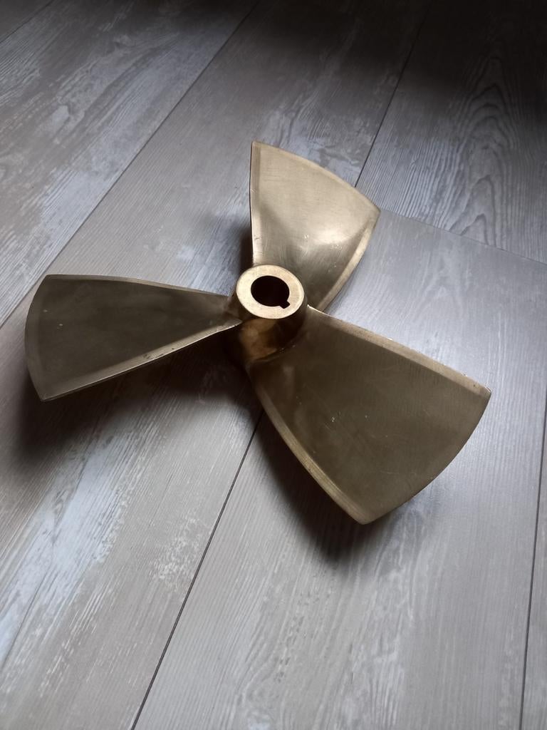 Boegschroeven/klapschroeven, Ophalen