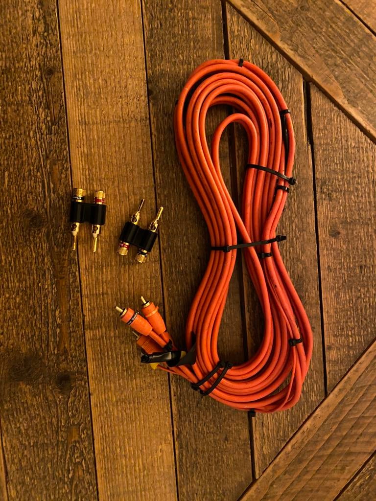 Phoenix Gold ( banaanstekkers & amp kabel), Auto diversen, Autospeakers, Ophalen of Verzenden, Zo goed als nieuw