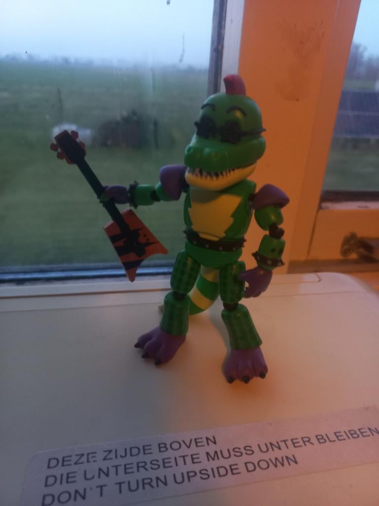 Monty fnaf figure, Verzenden