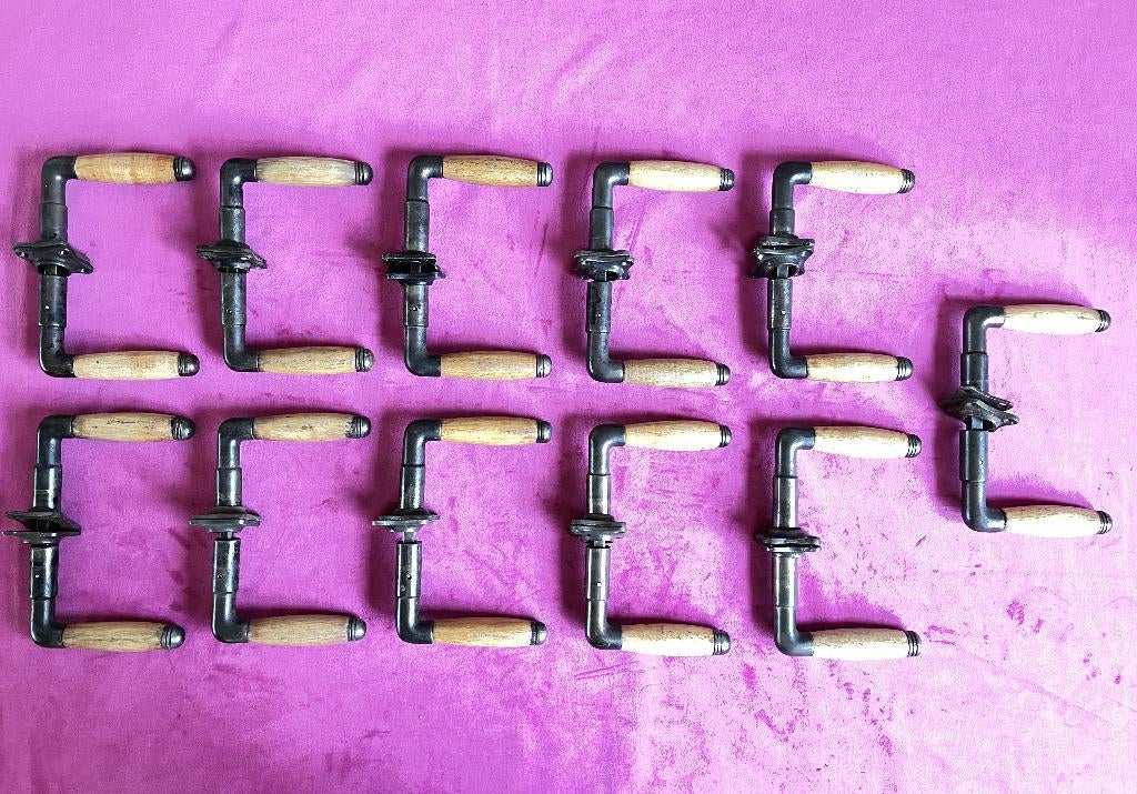 Gietijzeren oude deurklinken, deurkrukken, vrij en bezet