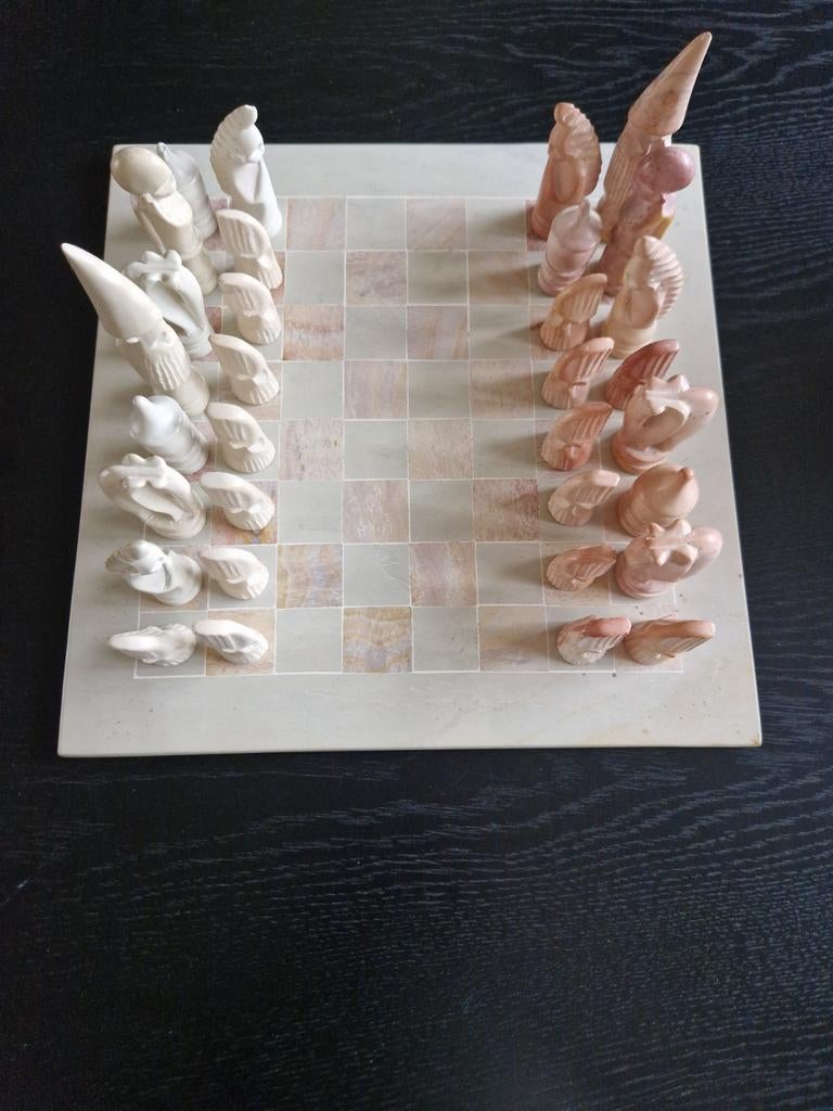 Schaakspel handgemaakt uit speksteen, Ophalen of Verzenden