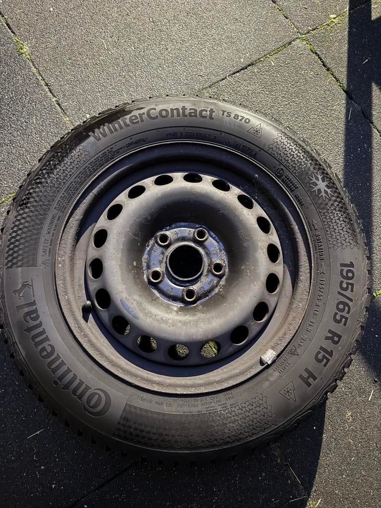 Winterbanden Continental wintercontact 195 65 R15, Auto-onderdelen, Banden en Velgen, Ophalen