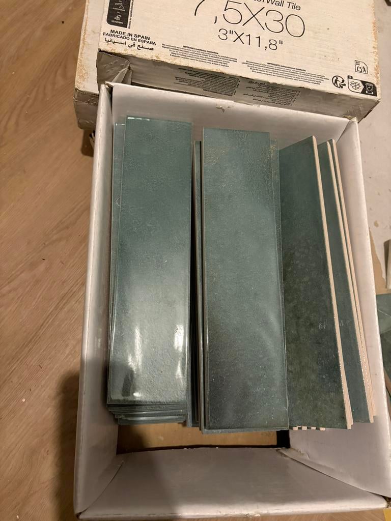 Jabo Moon Green keramische wandtegel 7.5x30cm, Doe-het-zelf en Verbouw, Tegels, Nieuw, Wandtegels, Keramiek, Minder dan 20 cm