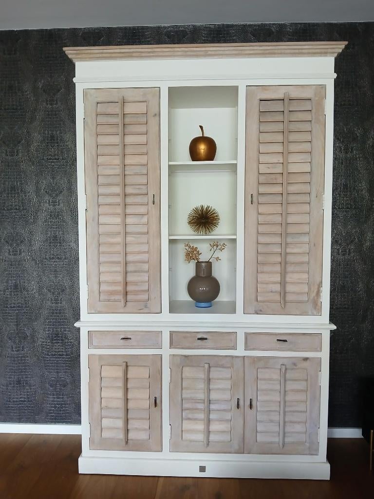 PRACHTIGE Riviera Maison kast met SHUTTER deuren TE KOOP!, Ophalen, Gebruikt, 200 cm of meer, 25 tot 50 cm
