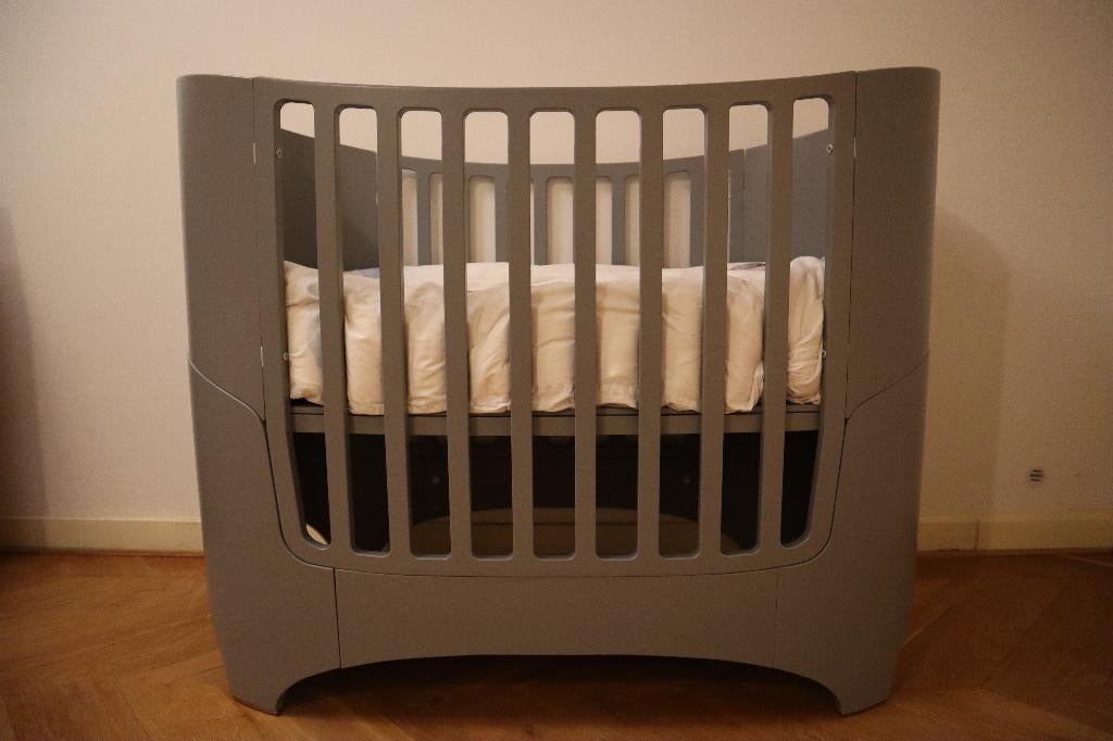 Leander Classic Baby & Junior Bed Grey, Incl. Matras, Ophalen, 70 tot 85 cm, Zo goed als nieuw, Minder dan 140 cm