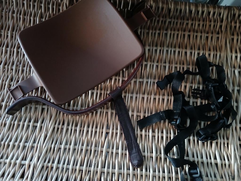 Bruine rugleuning van Stokke voor Tripp trapp kinderstoel, Ophalen, Zo goed als nieuw