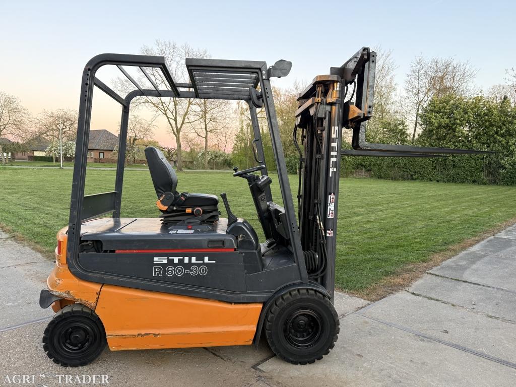 Still 3 tonner elektrisch 3-delig freelift Sideshift 4e vent, Info@vanbeurdenheftrucks.nl, Still, Heftruck, Ophalen of Verzenden