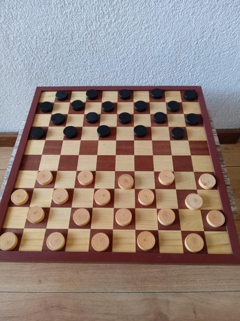 Schaak dambord klassiek., Hobby en Vrije tijd, Gezelschapsspellen | Bordspellen, Ophalen of Verzenden, Zo goed als nieuw