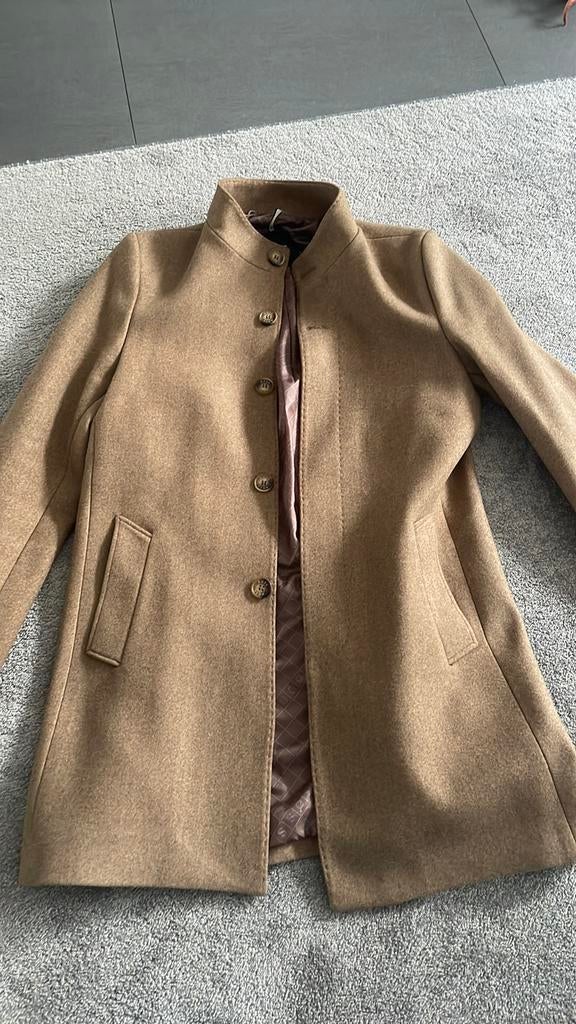 Hugo boss mantel jas maat s nieuw Suitsupply beige, Ophalen of Verzenden, Zo goed als nieuw, Beige