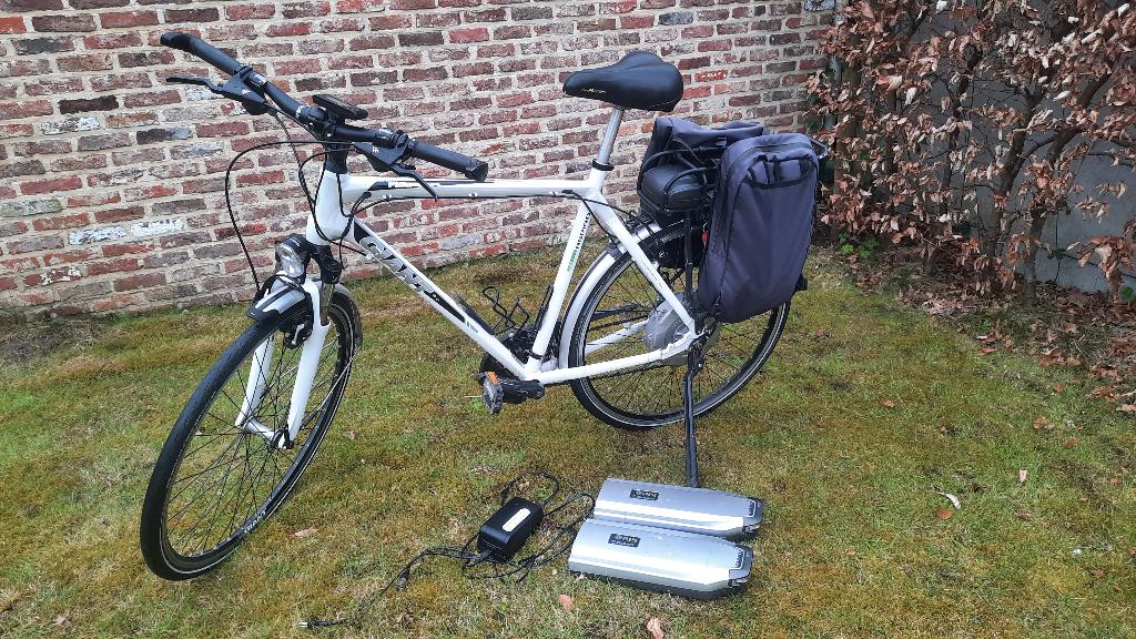 Giant Aspiro Hydrid (electrische fiets met 21 versnellingen), Ophalen, Giant, Zo goed als nieuw, 59 cm of meer