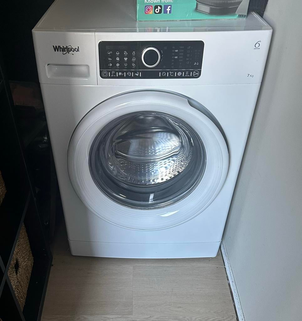 Whirlpool Wasmachine 7 kg - Zeer goede staat, Witgoed en Apparatuur, Ophalen, Zo goed als nieuw, Voorlader, 85 tot 90 cm