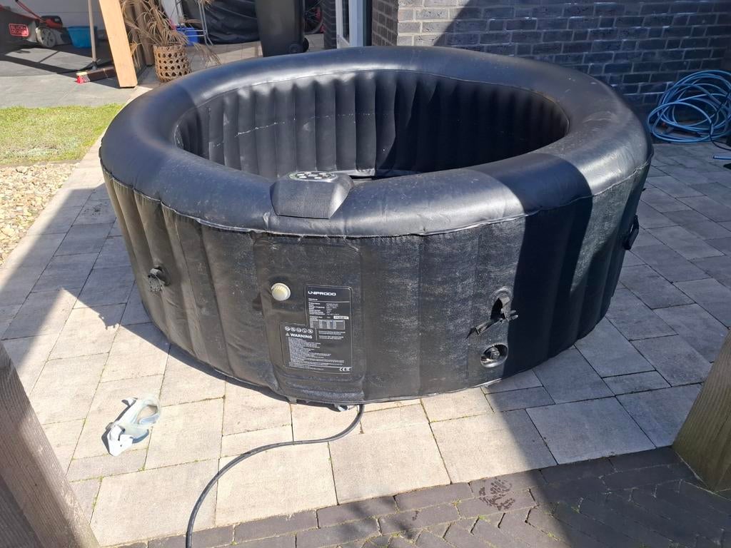 Opblaasbare jacuzzi. Pomp defect, Ophalen of Verzenden, Gebruikt, Filter