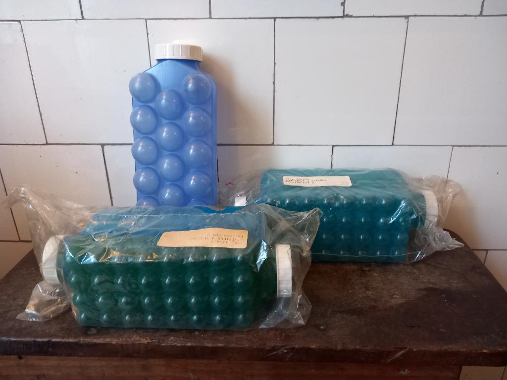 leuke vintage ijsblokjesmaker, rond, 3 maten, 3 stuks, nieuw, Ophalen of Verzenden, Nieuw