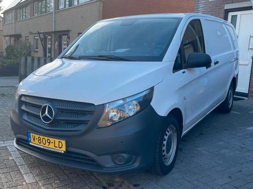Mercedes Vito 1.6Blue 2018,L2,Dubbel Schuif,3Zit,Full option, Voorwielaandrijving, 4 cilinders, Wit, Te koop