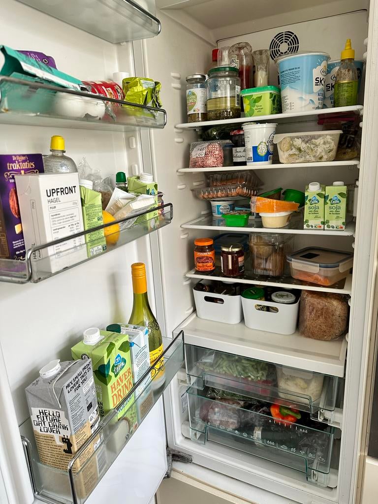 Grote Miele inbouwkoelkast - voor onderdelen of reparatie, Ophalen, 200 liter of meer, 160 cm of meer, 45 tot 60 cm