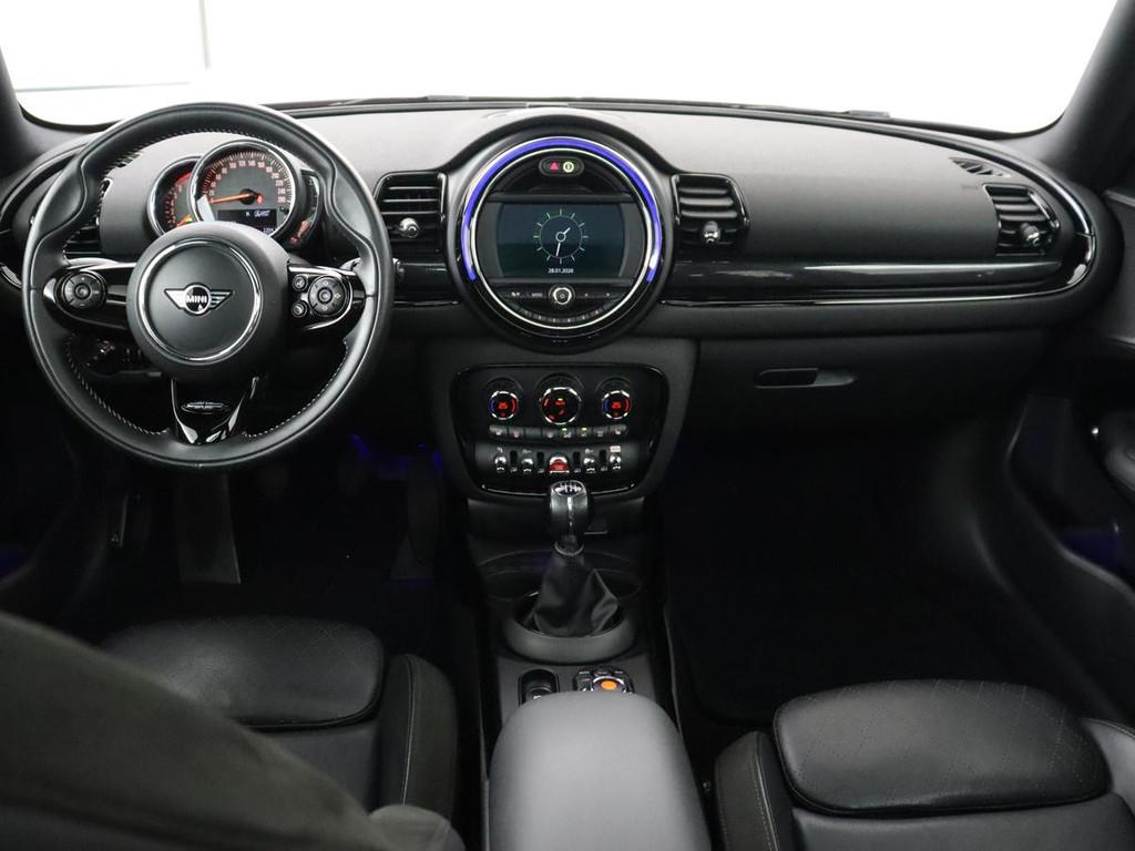Mini Clubman 1.5 Cooper Chili | Panoramadak | Leder | Stoelv, Voorwielaandrijving, 136 pk, Gebruikt, Leder