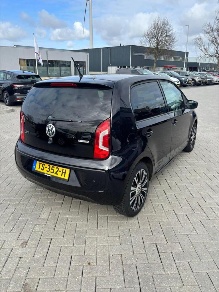 Volkswagen Up! 1.0 high up! LEER,NAVI,PDC,LMV,CRUISE, Gebruikt, Zwart, Handgeschakeld, 3 cilinders