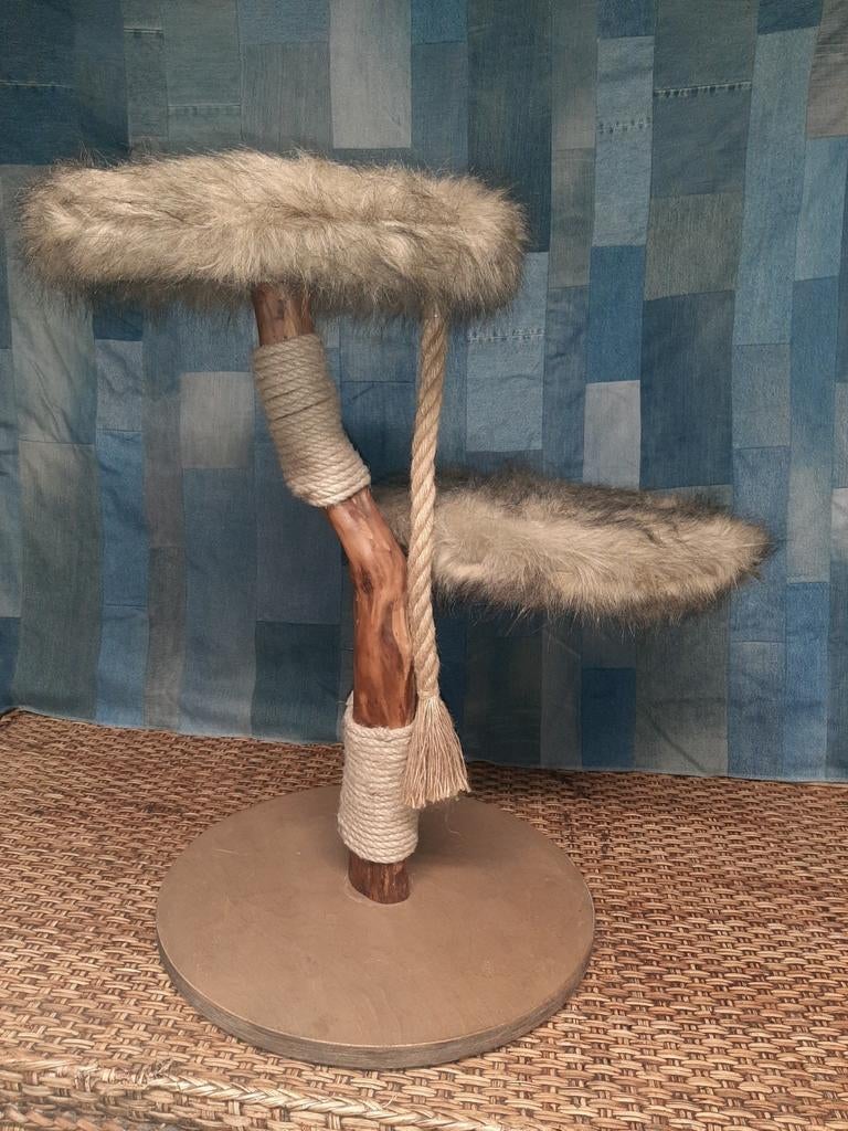 Designed by Lotte Elora natuurlijke krabpaal met 2 plateaus, Ophalen, Zo goed als nieuw, Krabpaal