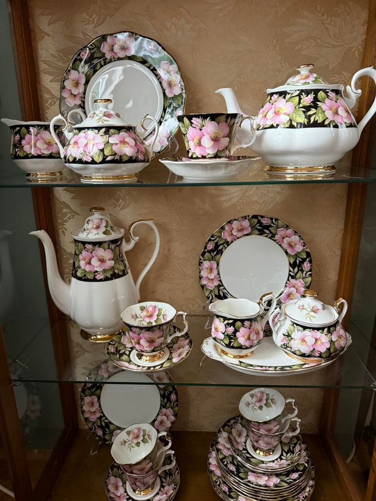 Royal albert alberta rose provincial flowers zeldzaam nieuw!, Ophalen