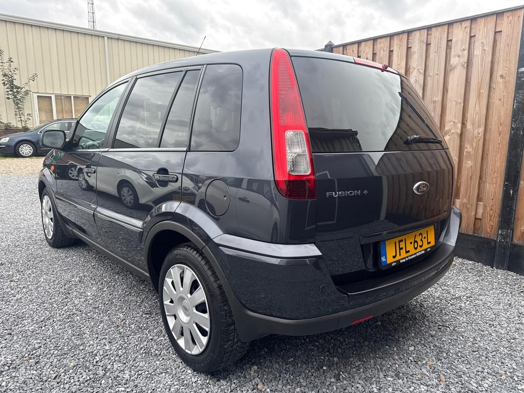 Ford FUSION 1.6-16V Futura Automaat | PDC | Elek. Ramen |APK, Gebruikt, 1064 kg, Zwart, Bedrijf