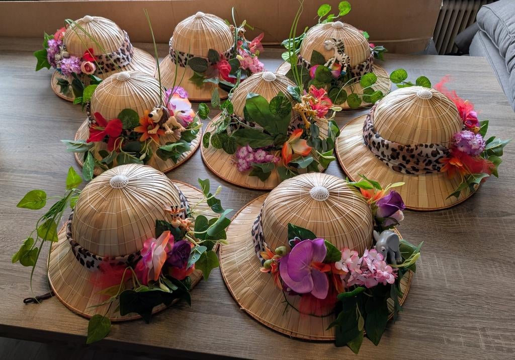 8 unieke safari hoeden, Kleding | Dames, Ophalen, Carnaval, Maat 46/48 (XL) of groter, Onbekend