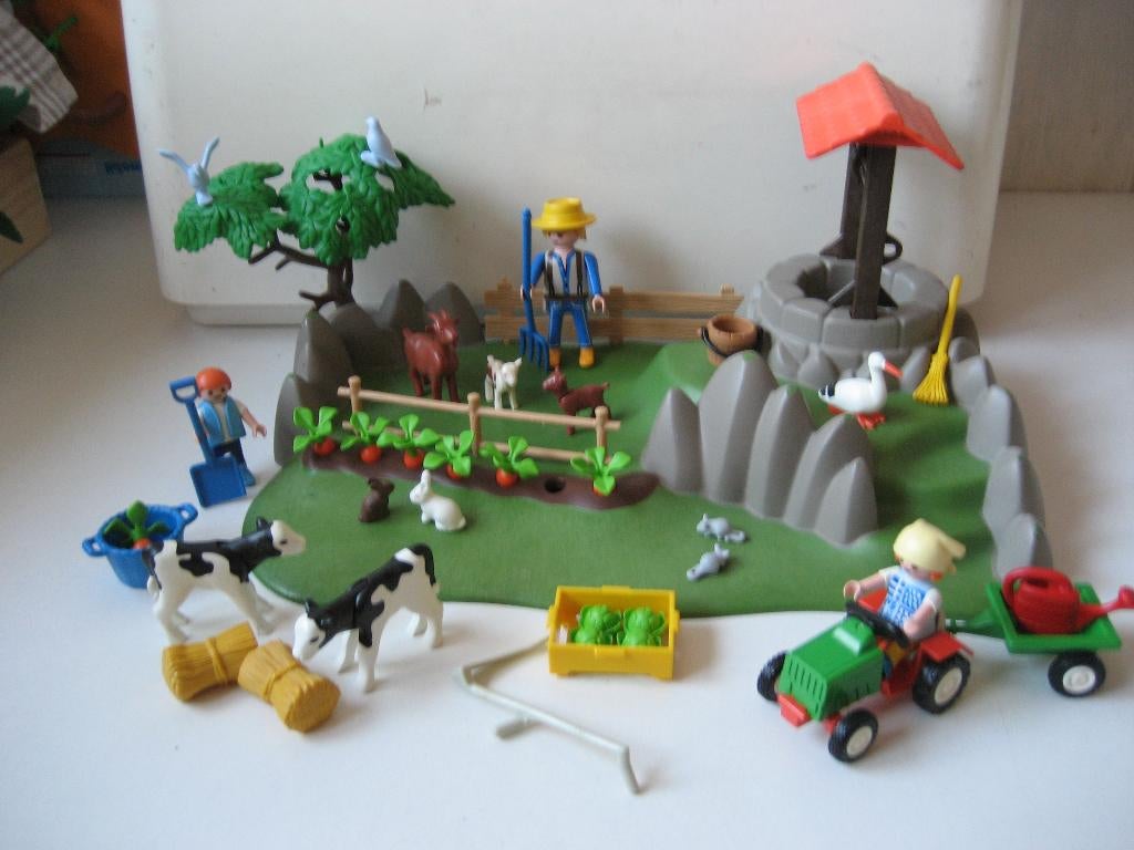 playmobil boerenleven 4131 met allerlei dieren, Ophalen of Verzenden, Zo goed als nieuw