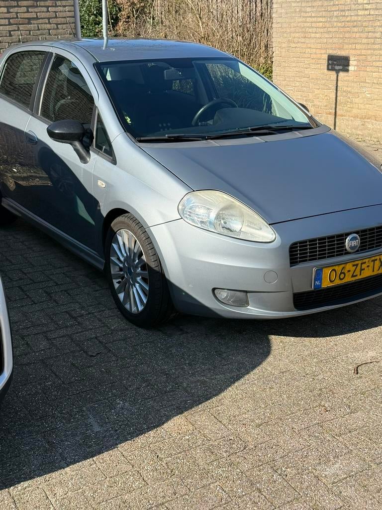 Fiat Punto 1.4 16V Turbo 5DR 2008 Grijs, Auto's, Fiat, Voorwielaandrijving, 1145 kg, Zwart, 4 cilinders