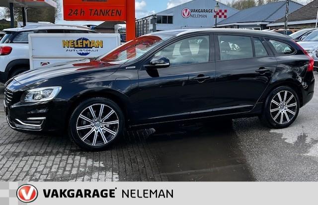 Volvo V60 D5 Twin Engine 231pk Geartronic AWD Plug In Hybrid, Auto's, Volvo, Automaat, 12 maanden, Vierwielaandrijving, Navigatiesysteem