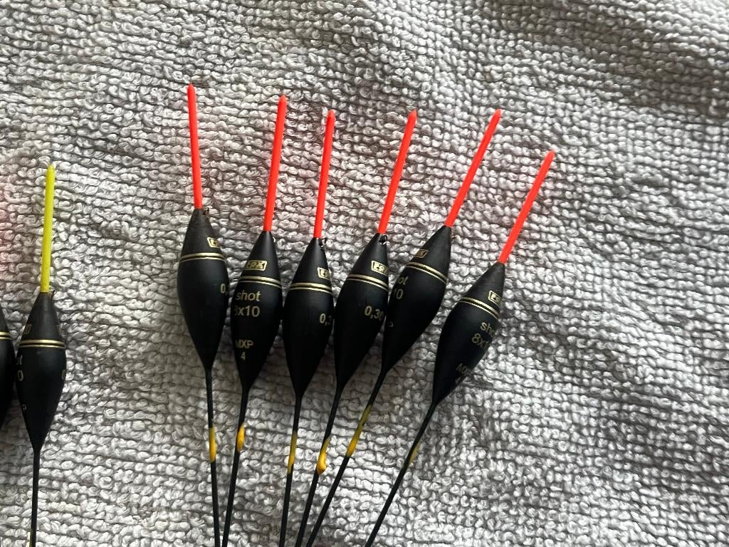 adv 323 / NIEUW set 11 dobbers FOX, Watersport en Boten, Hengelsport | Witvissen, Ophalen of Verzenden, Nieuw, Dobber of Lood